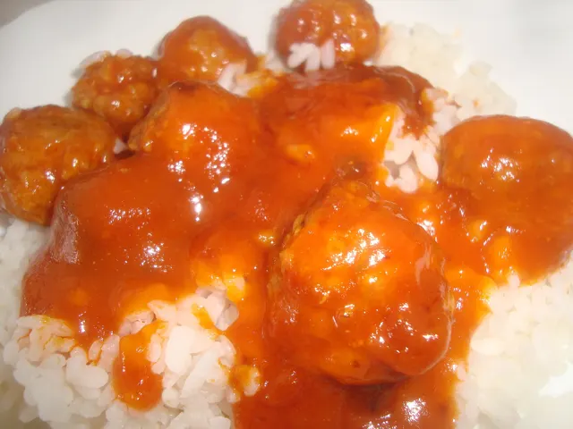 Albóndigas en salsa de tomate