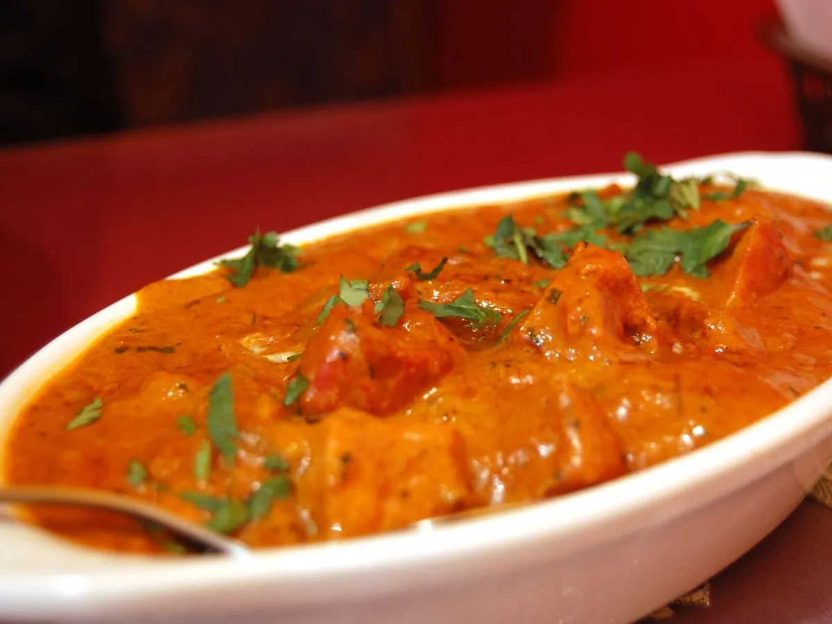 Pollo a la mantequilla (butter chicken)
