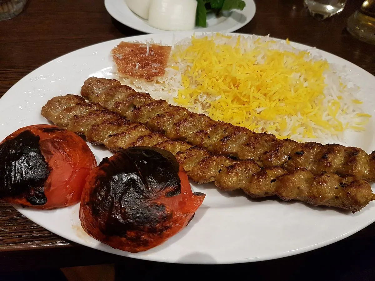 Chelo kabab koobideh