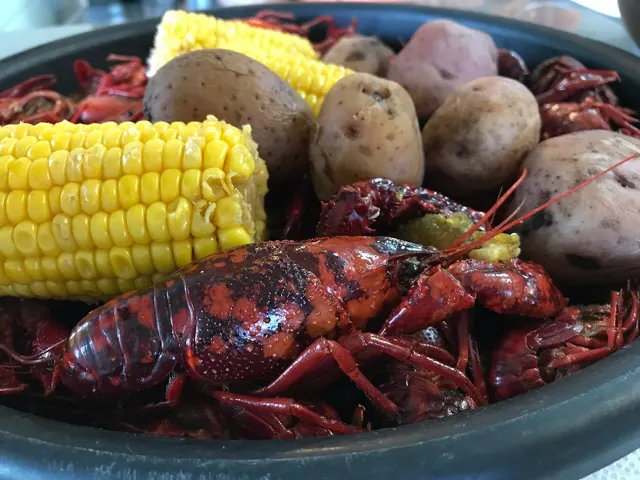 Crawfish boil