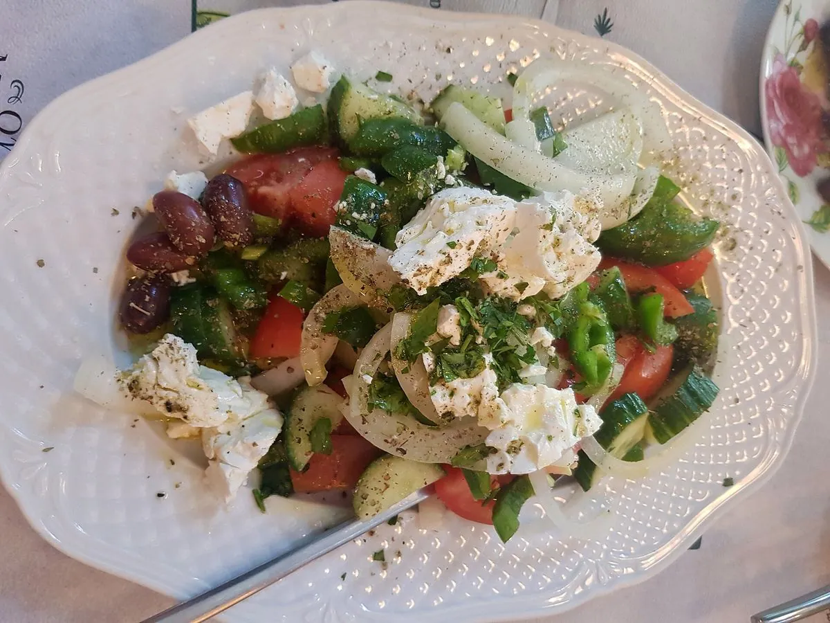 Ensalada griega (horiatiki)