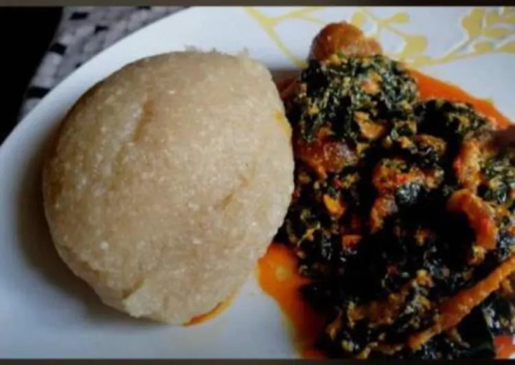 Gari (papilla de mandioca)