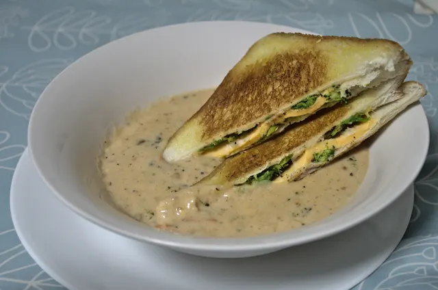 Grilled cheese sandwich