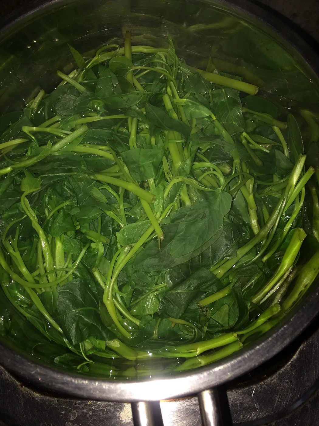 Rau muống luộc