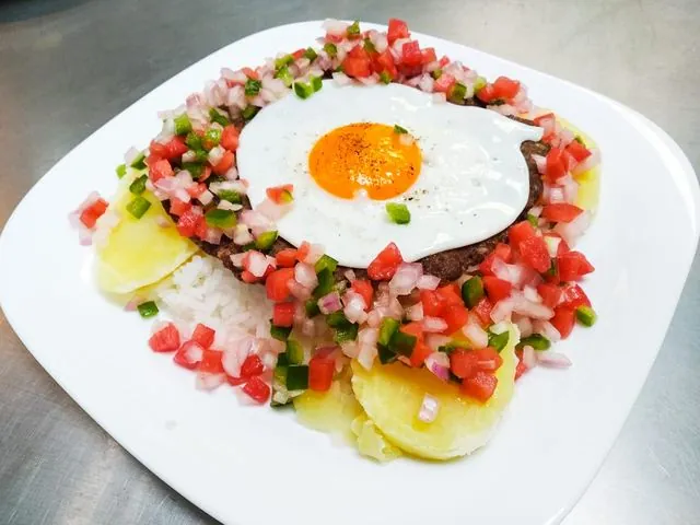 Silpancho cochabambino