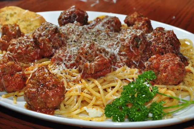 Spaghetti and meatballs